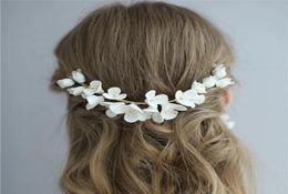 High Quality Clay Flower Bridal Hair Comb Handmade Rhinestone Hair Vine Wedding Headpiece Party Prom Hair Jewelry Brides Y2004092410704