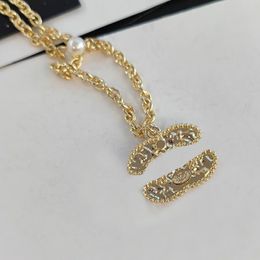 Diamond High Quality Heart Necklaces Designer Pendants Design Brand Letter Pendant Gold Copper Necklace Pearl Chains Choker Jewelry Gifts Wholesale