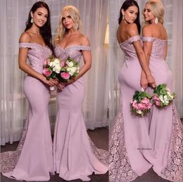 2024 Light Lilac Mermaid Bridesmaid Dresses Off The Shoulder Lace Applique Sweep Traad Beach Plus Size Wedding Gästklänningar Custom Made Formal Evening Wear 0509