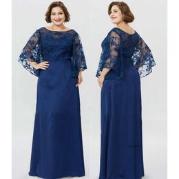 2021 Plus Size Mutter der Braut Kleider Juwel Neck Spitzen Applikationen Hochzeit