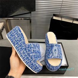 15A Designer Sandal Wedge Sandals Women Slippers Flip Flops Luxury Flat Thick Bottom Embroidery Comfortable Platform Sandals Casual Summer Shoes