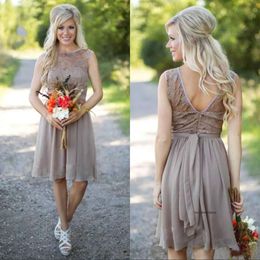 2021 Grey Chiffon Short Country Bridesmaid Dresses Plus Size Lace Bridesmaids Cheap Wedding Guest Dress Beach Maid of the Honer Gowns 0509