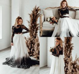 2020 Vintage Black Wedding Dresses Jewel Neck Lace Appliqued Tulle A Line Long Sleeves Gothic Wedding Gowns Beach Style Abiti Da S5899975