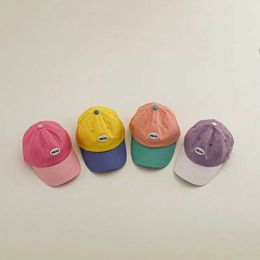 Caps Hats Korean Childrens Baseball Hat Summer Fashion Letter Childrens Foot Hat Childrens Sunscreen Hat 2024 Baby Sun Hat d240509