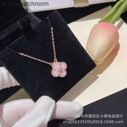 Vancleff High End Jewellery necklaces for women V Golden Lucky Clover Necklace Single Flower Set with Diamonds Necklace Plated 18K True Gold All Colours Original 1:1 logo