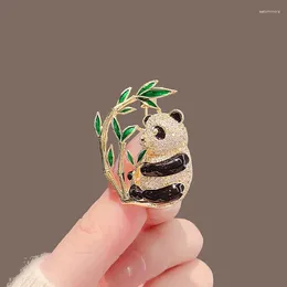 Brooches 2024 Cute Animal Panda Metal Rhinestones Brooch Bamboo Stylish Lapel Pins Sweater Badges Jewelry Accessories Couple Gift