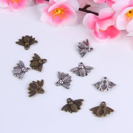 2015 Hot Sale DIY Silver Copper retro Bee Pendant Manufacture jewelry pendant fit Necklace or Bracelets charm 300pcs lot 297w 2904