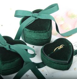 Jewellery Boxes Heart-shaped Velvet Jewellery Box for Engagement Proposal Wedding Ring Box Gift Box High-end Jewellery Organiser Box Wholesale