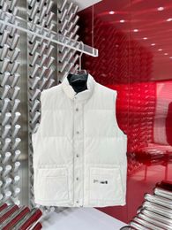 Новый жилет Mens Gilet Designer Jacker, вышитый Значок вниз по женскому материалу, заполненный графит Графит серо-белый синий поп-пары, размер пальто xs-xxl белый