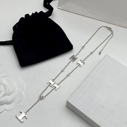Kurzes Designer Armband für Frauen Diamant Anhänger Halsketten Gold Sliver 2 Farben Schmuck Halskette Armbänder Marken Kette LIN22111806 289L