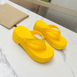 Slippers sandal Women hollow g platform shoes summer pool mule loafer gift green pink red yellow luxury Designer Sliders Casual Flat Rubber sandale girl 5.8 08