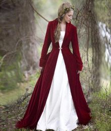 2019 Hooded Bridal Capes Burgundy Velvet Long Sleeves Wedding Cloaks Elegant Custom Made New Wedding Bridal Wraps7281758