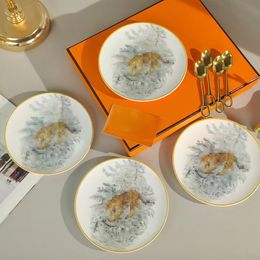 Designer Plates and Spoons Sets European Ceramic Cake and Dessert Plate 8-piece Gift Box Set Present