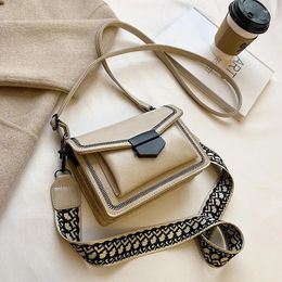 Shoulder Bags 2024 Trend Fashion Women's Ladies Handbag Designer Crossbody Small Mini 0072 Online Celebrity Selling Style