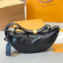 Designer Discovery Bumbag Waist Bags Moon Crossbody Luxury Mens Leather Fluffy Shoulder Bags Belt Bag Hamac Bag Mini Fanny Pack Purses