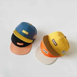 Caps Hats Spring and Summer Baby Hat Letter Pattern Baseball Hat Childrens Boys and Girls Cotton Childrens Sun Hat d240509