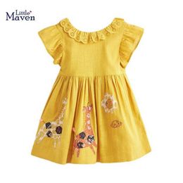Flickans klänningar Little Fur Girl Yellow Dress Animal Giraffe Sticker Baby Girl Party Dress Elegant Girl Flower Dress for Barnl2405