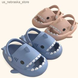 Slipper Childrens Slippers Shark Flip Soft Sole Cartoon Womens and Mens Bathroom Sandals EVA Anti slip Shoes Q240409