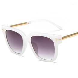 Sunglasses 2021 Fashion High Quality Square Women Metal Brand Designer Vintage Men Female Ladies Sun Glasses Oculos UV4001 259q