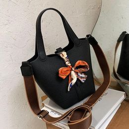 Bag Unique Design French Bucket Handbag & Elegant Shoulder Messenger Width 27.5cm Height 19.5cm Thickness 14.5cm