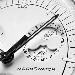 Neue Modelle Black White Planets Nachtlicht Bioceramic Planet Moon Uhren Vollfunktion Chronograph Uhr Mission für Mercury Luxus Uhr Master Armbanduhren