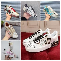 Designerschuhe Männer Frauen Designer Fashion helfen Joker Casual Shoes Trend Leinwand atmungsaktiven Outdoor -Trainer Luxus Womens Sneakers