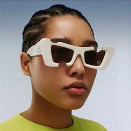 Sonnenbrille vor Sonnenbrillen Männer hochwertige Luxus -Streetwear -Designer Mode Eyewear Tide Frauen Oeri021 Weiße Sonnenbrille 300y