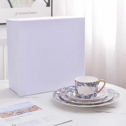 European Bone China Coffee Cup Hydrangea Series Tableware Western Food Plate Four-Piece Blue and White Golden Edge Affordable 240508