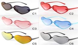 Kids Sunglasses Cute Colorful Hearts Frame Eyewear Children Size Lovely Baby Sun Glasses UV400 Whole6928096