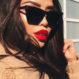 Sunglasses Black Square Women Brand Designer Vintage Retro Shades Eyewear Elegant Feminine Glasses Uv400 Protection Eye 261w