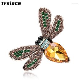 Brooches Luxury Refinement Bee Brooch Pin Crystal Insect For Women Fashion Rhinestone Pins Clothes Clip Jewellery