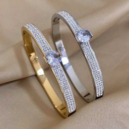 Bangle Fashion Zircon Bracelets Bangles for Women Stainless Steel Luxury Rhinestones Golden Silvery Waterproof Cuff Jewellery Accessories T240509