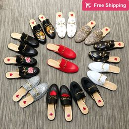 Designer Women Summer Princetown Lace Velvet Slippers Mules Loafers Genuine Leather Flats With Buckle Bees Snake Pattern With Box ggitys WLDZ