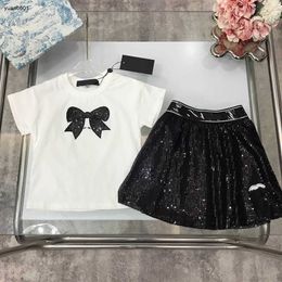 Popular girls dress Summer baby tracksuits kids designer clothes Size 90-150 CM Bow decorated T-shirt and shiny sequin short skirt 24May