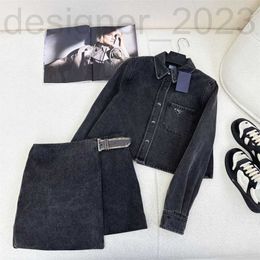 Two Piece Dress Designer 2024 Early Spring Fashionable Age Reducing Metal Triangle Short Coat Half Skirt Denim Set N17I