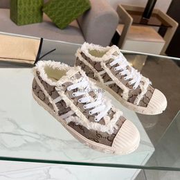 Designer Shoes Casual Shoes Women 1977 high Letter High-quality Sneakers Beige Ebony Canvas Interlocking G embroidery Tennis Luxury Fabric Trims Boots 35-41 5.8 04