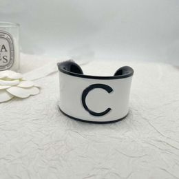 2023 Luxury quality charm opened bangle with words design in white black blue Colour design have box stamp PS7361B 232o