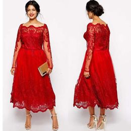 Stunning Red Plus Size Evening Dresses Sleeves Square Neckline Lace Appliqued A-Line Prom Gowns Tulle Tea-Length Formal Dress Siyah Abiye 0509