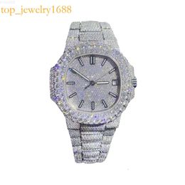 Hochwertige kundenspezifische ICED Out VVS 1/VS1 GRA Zertifizierte Antwort befragte Frauen Moissanite Uhr für Damen