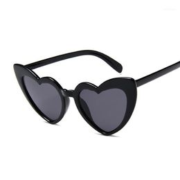 Sunglasses Heart One Piece Love Lens Women Transparent Plastic Glasses Style Sun Female Clear Candy Colour Lady1 2326