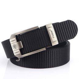 Luxury Brand Buckle Belt Men Watch Reversible Belt Pattern Cowhide Italy Style for Business Gentlemen Suits Fit Z0301 322g