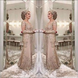 2021 Mother Of The Bride Dresses V Neck Long Sleeves Crystal Beaded Mermaid Lace Applique Plus Size Party Evening Wedding Guest Gowns 0509