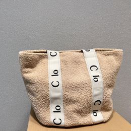 Evening Bags Large Capacity Pocket Wool Tote Shopping Bag Fashion Letters Winter Brand Handbag Women Shoulder Bags Magnetic Clasp Inter 2750