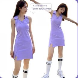 Active Dresses Niche Design Outdoor Womens Sports Badminton Tennis Skirt Chest Pad Dress Casual Sports Suit Gym Skirt Tennis Dress Y240508