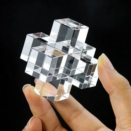Stereoscopic Effect Clear Crystal Glass Cross Cube Sun Catcher Faceted Prism Sparkling Craft Ornament Streamer Paperweight Decor 240430