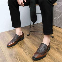 Casual Shoes Spring Embossed Crocodile Pointed Slim Leather Loafers Men Business Formal Wear Fashion Mens