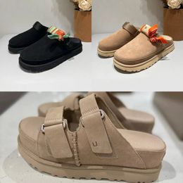 Neue modische graue Sandalen im Freien Sandstrand Gummi Slipper Mode lässige Schnalle Sandale Leder Sports Sandalen Größe 35-44