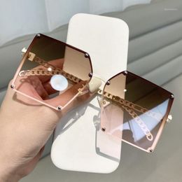 Sunglasses Fashion Oversize Square Gradient Women Shades Elegant Metal Hollow Chain Frame Rivet Sun Glasses Female Oculos 2139