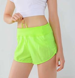 LU Speed ​​Up Short Yoga Outfits High Weist Shorts Exercise Short Pants Gym Litness Wear Girls Running Come Come With Sportswear Treasable Fast Dry
