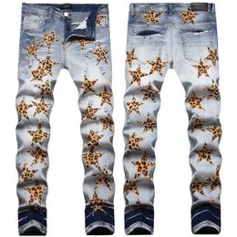Men's Jeans European and American Embryo Tear Mens AM Fashion Brand Celebrity Leopard Pattern Tights Q240509